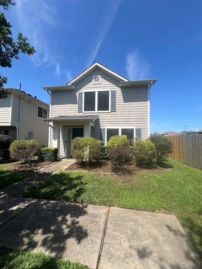 property at 21016 Alden's Oak