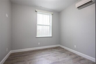 6899 Post Rd in North Kingstown, RI - Foto de edificio - Building Photo