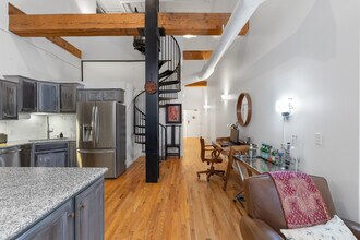 1555 California St, Unit 414 in Denver, CO - Building Photo - Building Photo