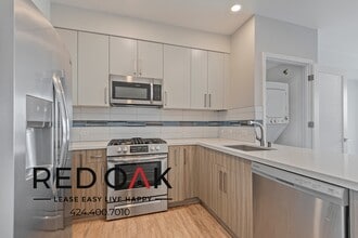 5550 Bonner Ave, Unit 302 in Los Angeles, CA - Building Photo - Building Photo