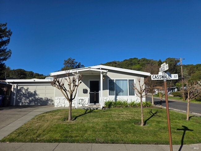 127 Casswall St in Napa, CA - Building Photo - Building Photo