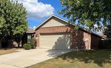 6928 Derbyshire Dr in Fort Worth, TX - Building Photo - Building Photo