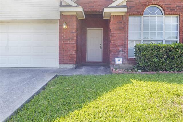 3807 Woodside Dr in Arlington, TX - Building Photo - Building Photo