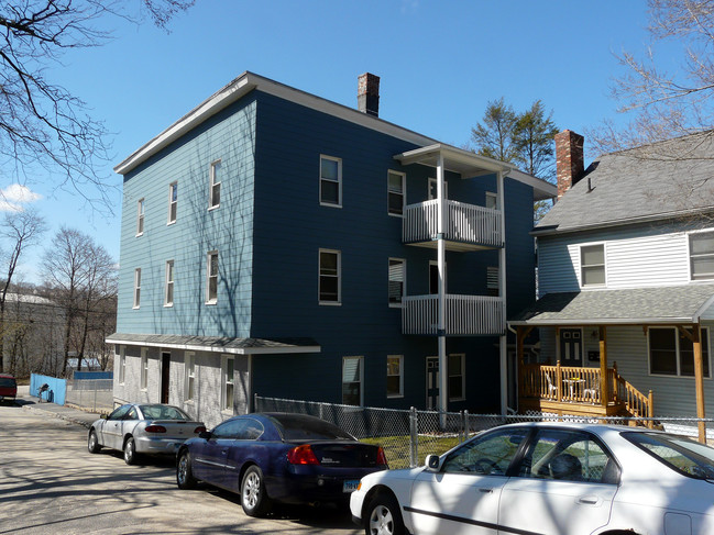 15 Market St in Waterbury, CT - Foto de edificio - Building Photo