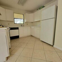 814 Finley Ct in Hollywood, FL - Building Photo - Building Photo