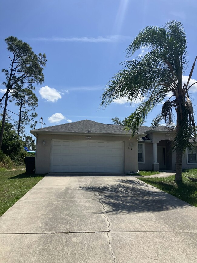 1712 Japan St in North Port, FL - Building Photo - Building Photo