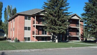 807 W Villard St in Bozeman, MT - Building Photo