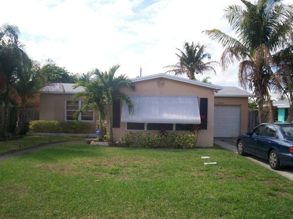 1433 NE 17th Terrace in Fort Lauderdale, FL - Building Photo