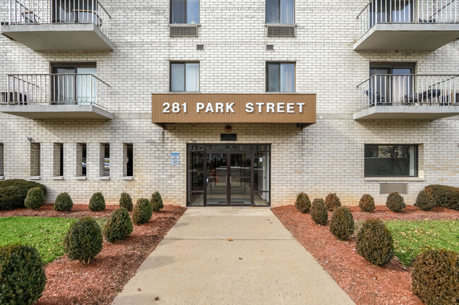 281 Park St in Hackensack, NJ - Building Photo - Building Photo