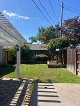 5536 D St in Sacramento, CA - Building Photo - Building Photo