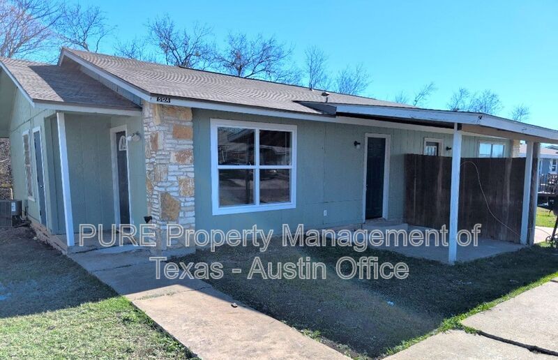 512 Lenora Dr in Taylor, TX - Building Photo