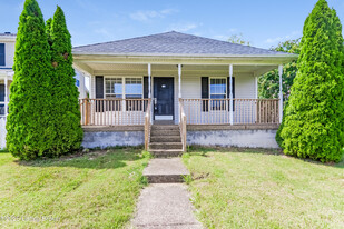 6607 Glastonburg Ln in Louisville, KY - Building Photo