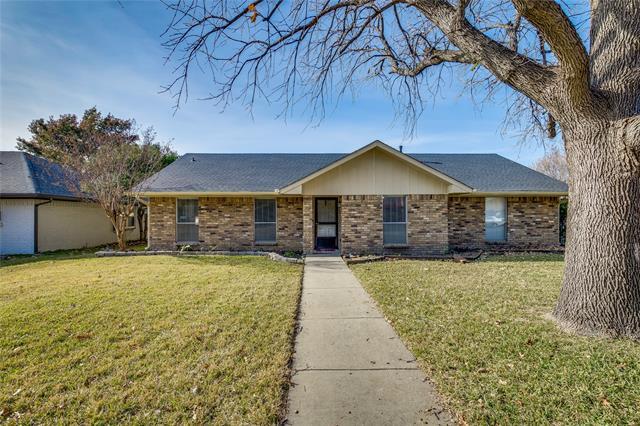 3807 Spring Hollow Dr in Carrollton, TX - Building Photo - Building Photo