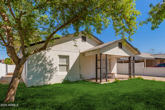 2032 E Harvard St in Phoenix, AZ - Building Photo - Building Photo