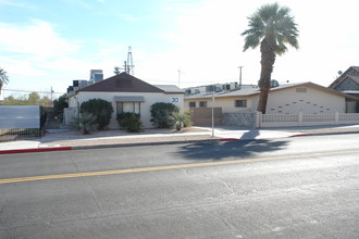 208 N 9th St in Las Vegas, NV - Foto de edificio - Building Photo