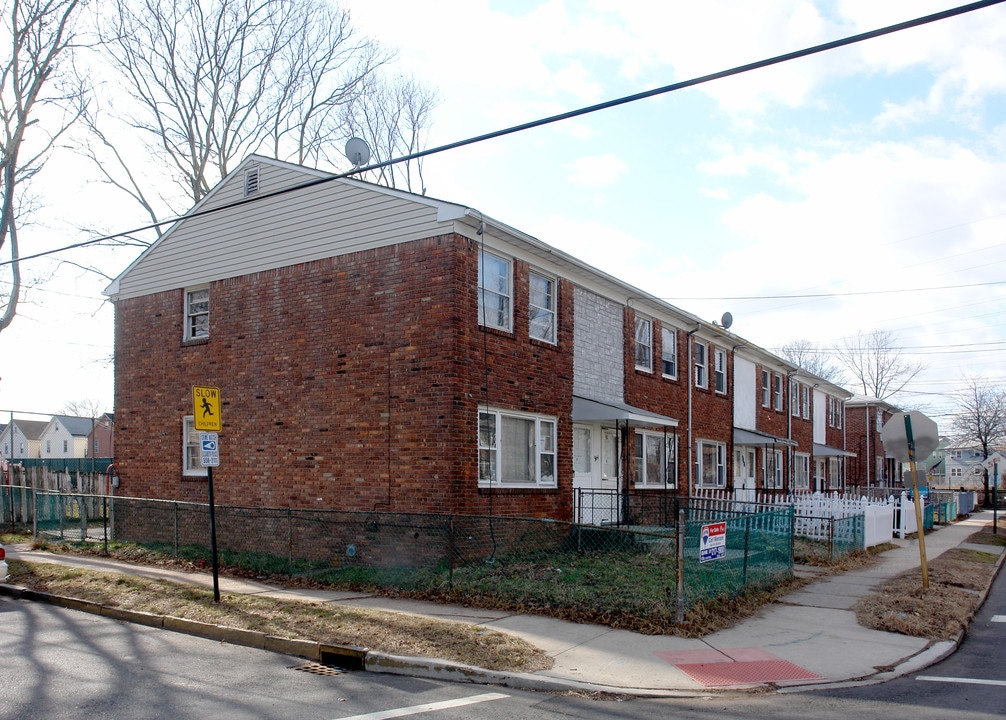964-970 Grove St in Elizabeth, NJ - Foto de edificio