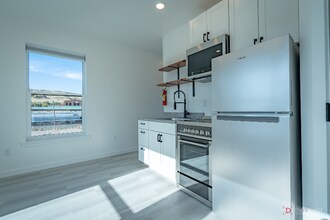 130 N F St, Unit 6 in Livingston, MT - Foto de edificio - Building Photo