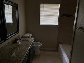 232 Bellvue dr in Fort Worth, TX - Building Photo - Building Photo