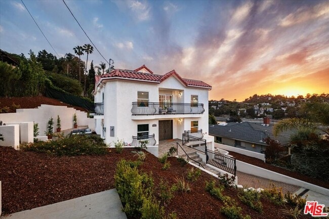 2348 Baxter St in Los Angeles, CA - Building Photo - Building Photo