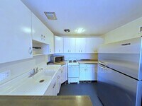 2038 Taft Ave photo'
