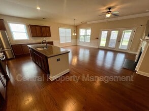 208 Evansdale Way in Simpsonville, SC - Building Photo - Building Photo