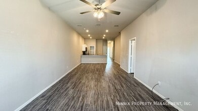 2122 N Avenue J in Lubbock, TX - Foto de edificio - Building Photo