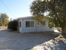 16215 Lorene Dr in Victorville, CA - Building Photo