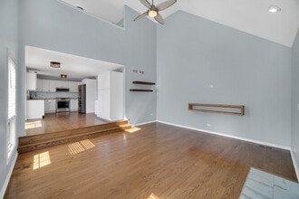 310 Cornwall Cir in Munster, IN - Building Photo - Building Photo