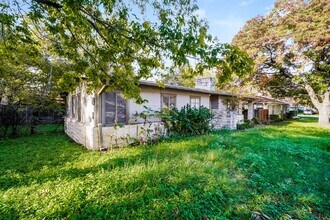 2910 Hampton Rd in Austin, TX - Building Photo - Building Photo