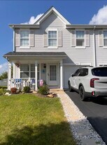 2753 Cripple Creek Ct in Naperville, IL - Building Photo