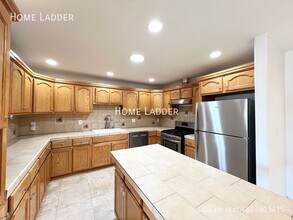 114 W Rawhide Ave in Gilbert, AZ - Building Photo - Building Photo