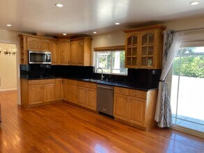 1525 Longford Ct in Walnut Creek, CA - Building Photo - Building Photo