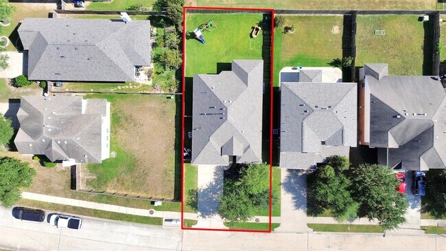 2815 Empire Oaks Lane in Katy, TX - Building Photo - Building Photo
