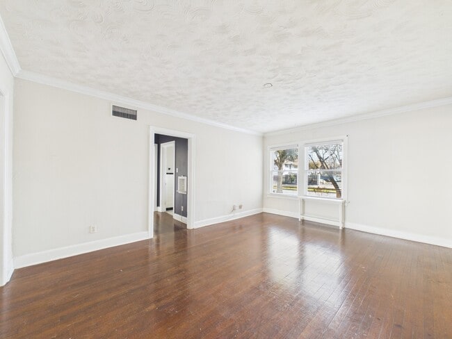 property at 1920 Richmond Ave.