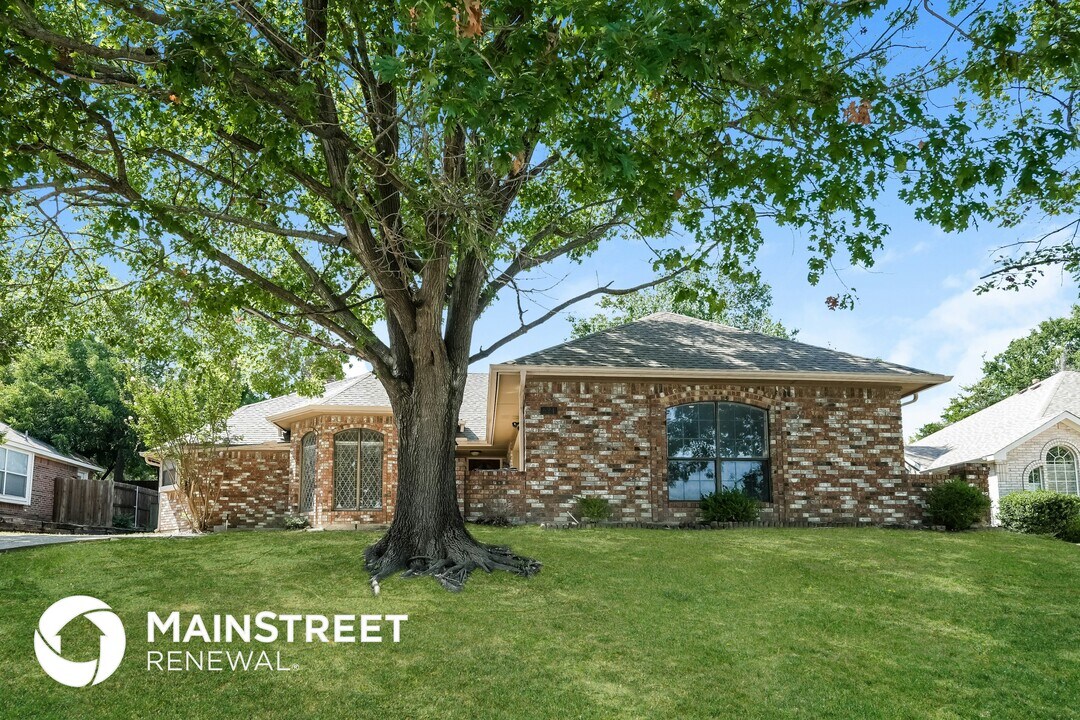 524 Jeff Grimes Blvd in Desoto, TX - Building Photo