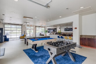 Northside Hills in Morgantown, WV - Foto de edificio - Interior Photo
