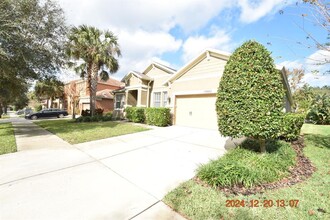 15660 Starling Water Dr in Lithia, FL - Building Photo - Building Photo