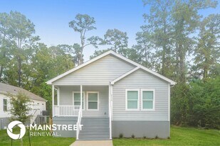 9330 Crestview Dr in Houston, TX - Building Photo