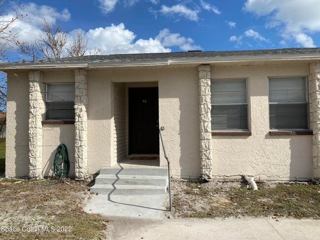 property at 1514 Clearlake Rd