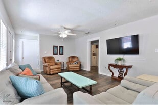 1982 Santos St in Abilene, TX - Building Photo