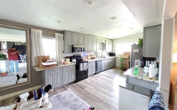 4423 Meyerwood Dr in Houston, TX - Building Photo - Building Photo