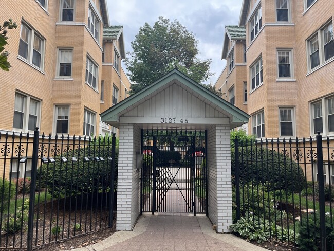 property at 3129 W Palmer Square