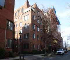 Greenwich towers Apartments