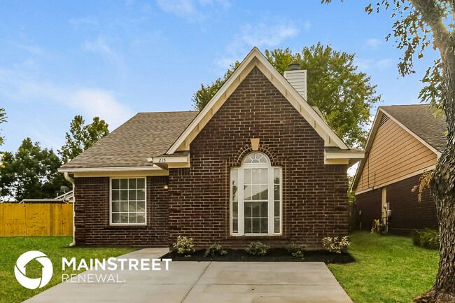 215 Guthrie Dr in Southaven, MS - Building Photo - Building Photo