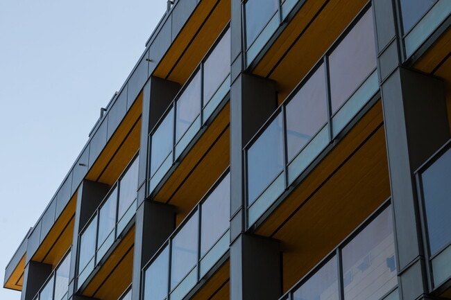 City Suites Oxford in North Vancouver, BC - Building Photo - Building Photo