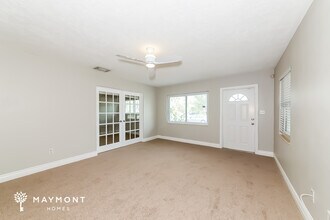 1310 Dartmouth Dr in Bradenton, FL - Building Photo - Building Photo