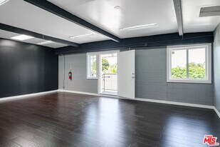 13347 Washington Blvd in Los Angeles, CA - Building Photo