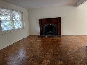 7060 Del Norte Dr in Goleta, CA - Building Photo - Building Photo