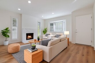 4723 Norwich Ave in Sherman Oaks, CA - Foto de edificio - Building Photo