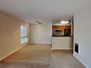 66 Fairmount Ave in Oakland, CA - Foto de edificio - Building Photo